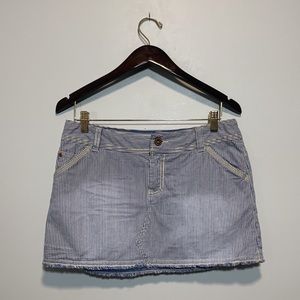 American Eagle - size 6 skirt